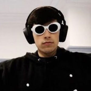 Meet your Posher, Ollie